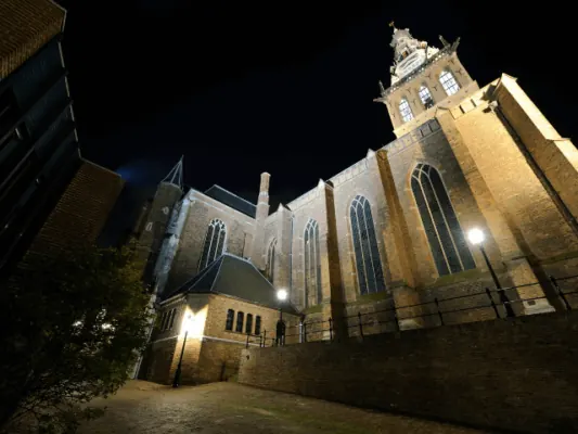 Wat zijn de meest bekende kerken in Nijmegen?