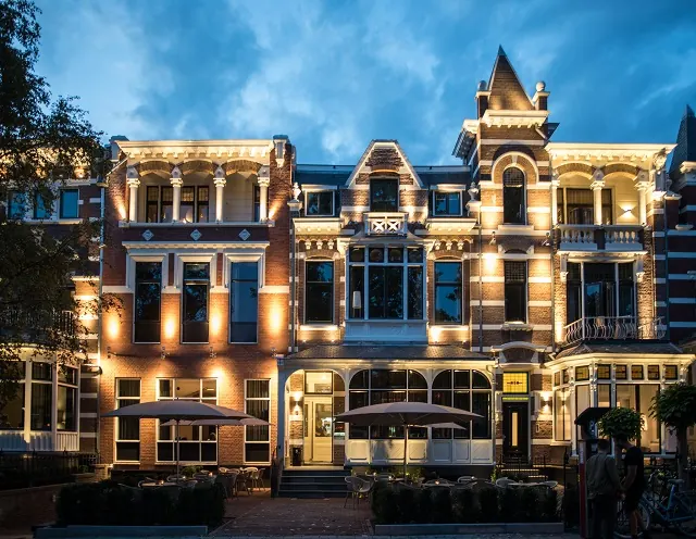 manna blue hotel nijmegen exterieur 1