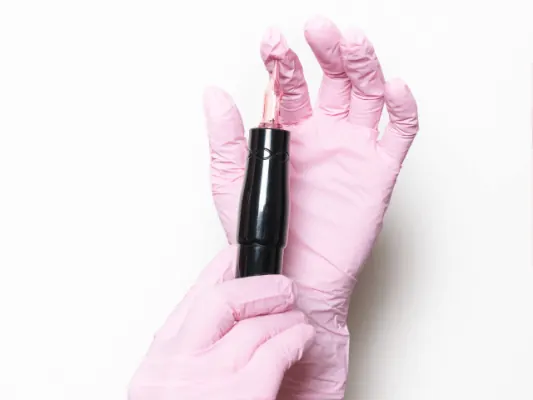 Permanente make-up: Alleen voor vrouwen?
