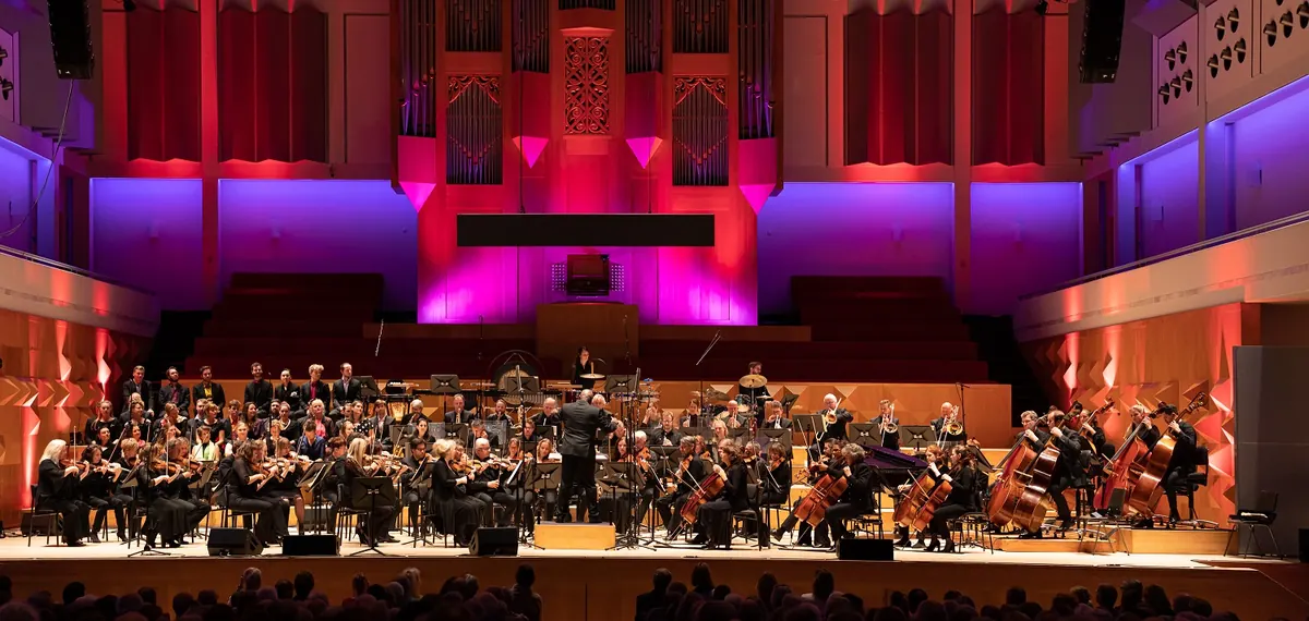 Phion - Orkest van Gelderland & Overijssel